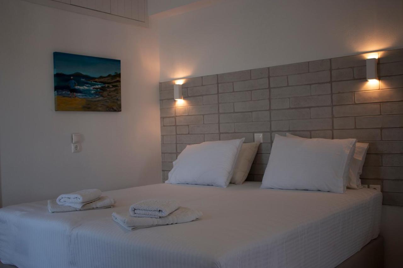 Agnadema Luxury Residences Schoinoussa Exterior foto